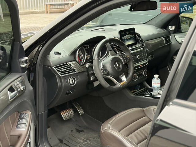 Черный Мерседес ГЛС-Класс, объемом двигателя 5.46 л и пробегом 117 тыс. км за 51555 $, фото 7 на Automoto.ua