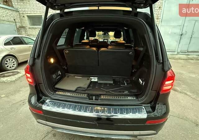 Черный Мерседес ГЛС-Класс, объемом двигателя 3 л и пробегом 235 тыс. км за 29000 $, фото 10 на Automoto.ua