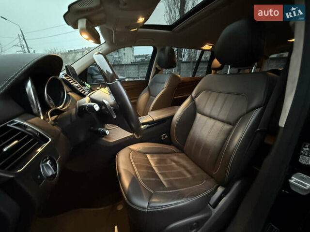 Чорний Мерседес ГЛС-Класс, об'ємом двигуна 2.99 л та пробігом 105 тис. км за 50000 $, фото 11 на Automoto.ua