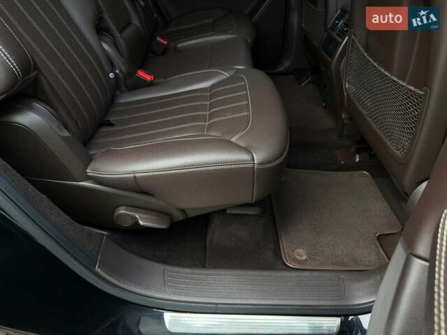 Чорний Мерседес ГЛС-Класс, об'ємом двигуна 3 л та пробігом 213 тис. км за 40999 $, фото 70 на Automoto.ua