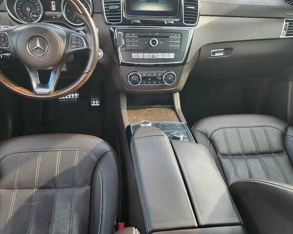 Черный Мерседес ГЛС-Класс, объемом двигателя 2.99 л и пробегом 169 тыс. км за 46005 $, фото 12 на Automoto.ua