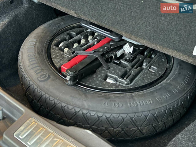 Чорний Мерседес ГЛС-Класс, об'ємом двигуна 2.99 л та пробігом 105 тис. км за 50000 $, фото 40 на Automoto.ua