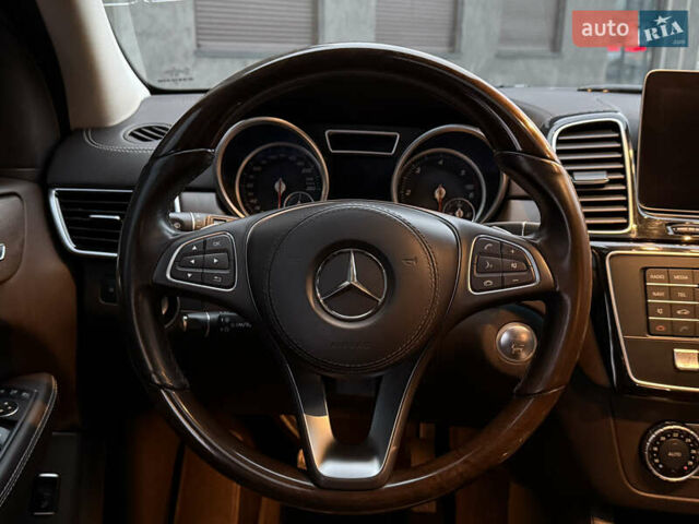 Чорний Мерседес ГЛС-Класс, об'ємом двигуна 2.99 л та пробігом 105 тис. км за 50000 $, фото 13 на Automoto.ua