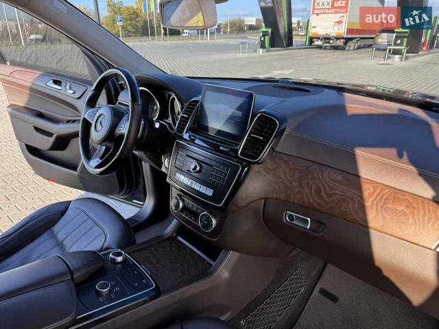 Мерседес ГЛС-Класс 2018 в Николаеве на Automoto.ua Черный Мерседес ГЛС-Класс, объемом двигателя 3 л и пробегом 198 тыс. км за 39999 $, фото 27 на Automoto.ua