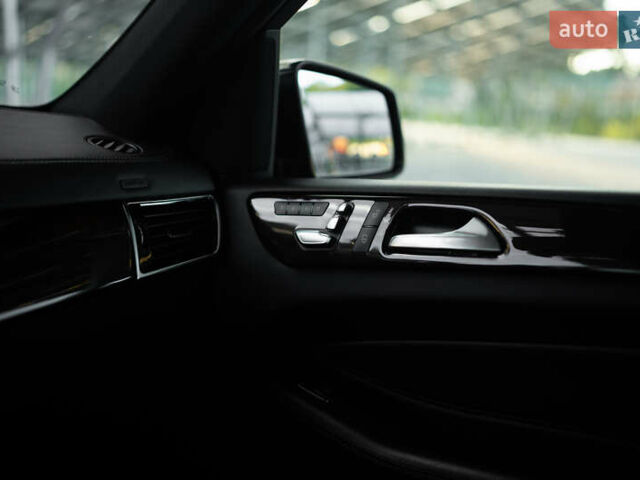 Мерседес ГЛС-Класс 2018 у Львові на Automoto.ua Чорний Мерседес ГЛС-Класс, об'ємом двигуна 3 л та пробігом 150 тис. км за 39500 $, фото 11 на Automoto.ua