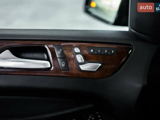 Мерседес ГЛС-Класс 2018 у Львові на Automoto.ua Чорний Мерседес ГЛС-Класс, об'ємом двигуна 3 л та пробігом 150 тис. км за 39500 $, фото 13 на Automoto.ua