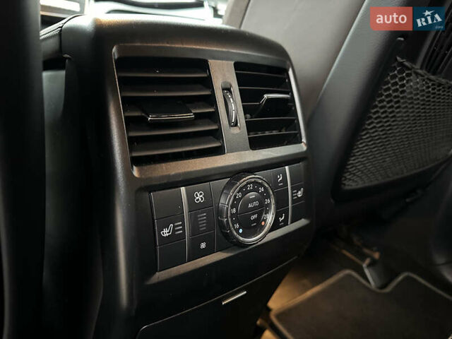 Черный Мерседес ГЛС-Класс, объемом двигателя 5.46 л и пробегом 116 тыс. км за 60000 $, фото 23 на Automoto.ua