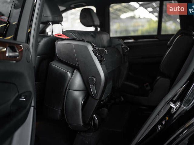 Мерседес ГЛС-Класс 2018 у Львові на Automoto.ua Чорний Мерседес ГЛС-Класс, об'ємом двигуна 3 л та пробігом 150 тис. км за 39500 $, фото 20 на Automoto.ua