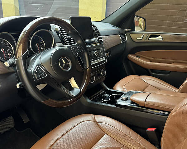 Черный Мерседес ГЛС-Класс, объемом двигателя 2.99 л и пробегом 175 тыс. км за 50500 $, фото 11 на Automoto.ua