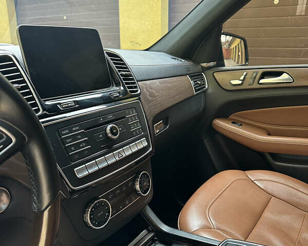 Черный Мерседес ГЛС-Класс, объемом двигателя 2.99 л и пробегом 175 тыс. км за 50500 $, фото 13 на Automoto.ua