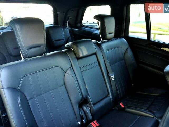 Черный Мерседес ГЛС-Класс, объемом двигателя 3 л и пробегом 77 тыс. км за 29999 $, фото 29 на Automoto.ua