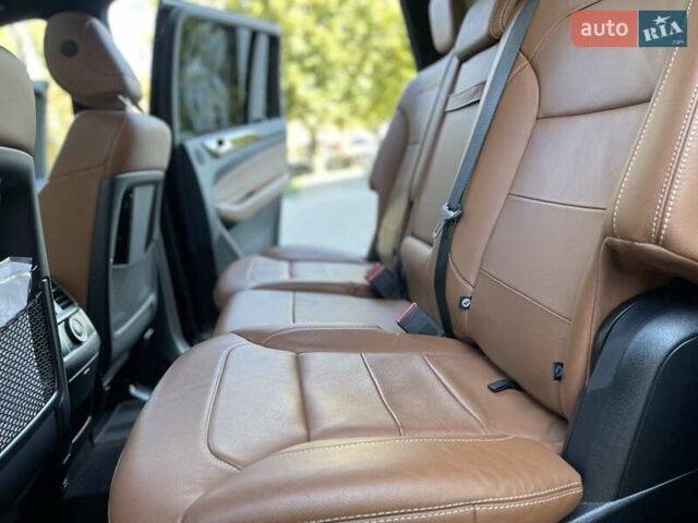 Черный Мерседес ГЛС-Класс, объемом двигателя 2.99 л и пробегом 138 тыс. км за 51800 $, фото 6 на Automoto.ua