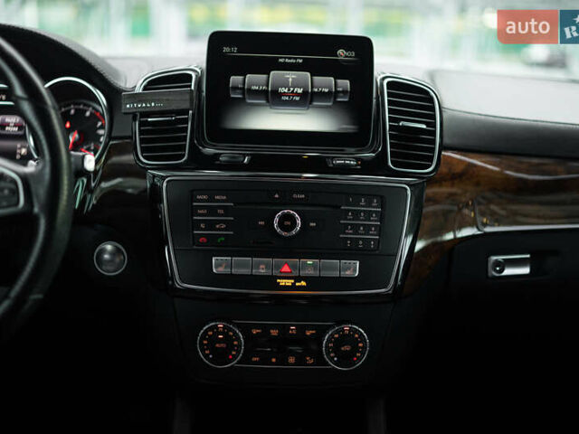 Мерседес ГЛС-Класс 2018 у Львові на Automoto.ua Чорний Мерседес ГЛС-Класс, об'ємом двигуна 3 л та пробігом 150 тис. км за 39500 $, фото 23 на Automoto.ua