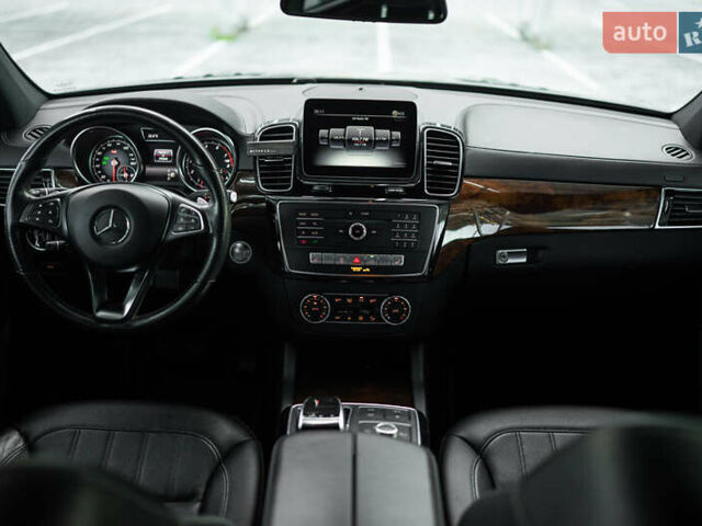 Мерседес ГЛС-Класс 2018 у Львові на Automoto.ua Чорний Мерседес ГЛС-Класс, об'ємом двигуна 3 л та пробігом 150 тис. км за 39500 $, фото 14 на Automoto.ua