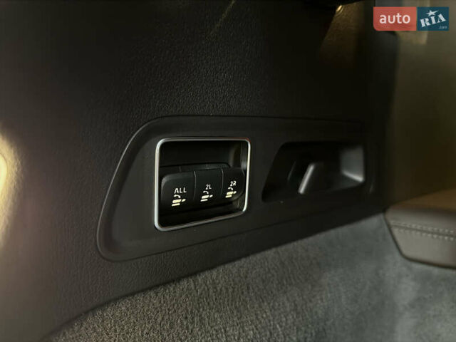 Чорний Мерседес ГЛС-Класс, об'ємом двигуна 3 л та пробігом 134 тис. км за 89555 $, фото 38 на Automoto.ua