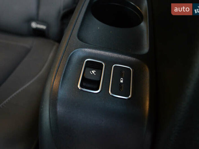 Черный Мерседес ГЛС-Класс, объемом двигателя 2.93 л и пробегом 183 тыс. км за 72000 $, фото 36 на Automoto.ua