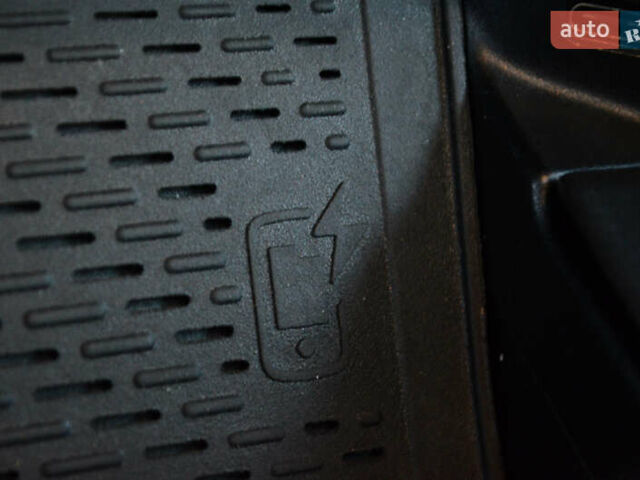 Черный Мерседес ГЛС-Класс, объемом двигателя 2.93 л и пробегом 183 тыс. км за 72000 $, фото 20 на Automoto.ua