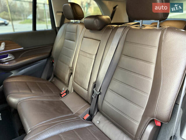 Черный Мерседес ГЛС-Класс, объемом двигателя 2.93 л и пробегом 190 тыс. км за 66000 $, фото 27 на Automoto.ua