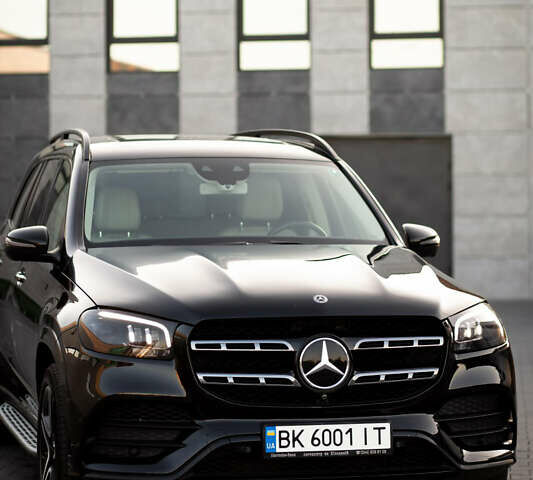 Мерседес ГЛС-Класс 2020 у Сарнах на Automoto.ua Чорний Мерседес ГЛС-Класс, об'ємом двигуна 2.93 л та пробігом 353 тис. км за 69999 $, фото 4 на Automoto.ua