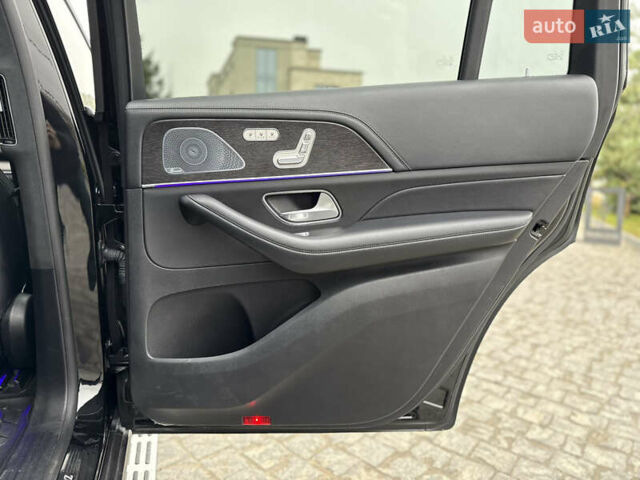 Черный Мерседес ГЛС-Класс, объемом двигателя 2.93 л и пробегом 126 тыс. км за 89900 $, фото 83 на Automoto.ua