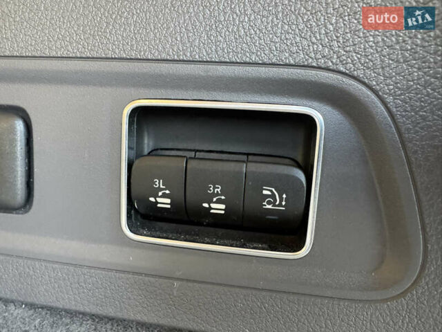 Чорний Мерседес ГЛС-Класс, об'ємом двигуна 3 л та пробігом 109 тис. км за 43900 $, фото 29 на Automoto.ua