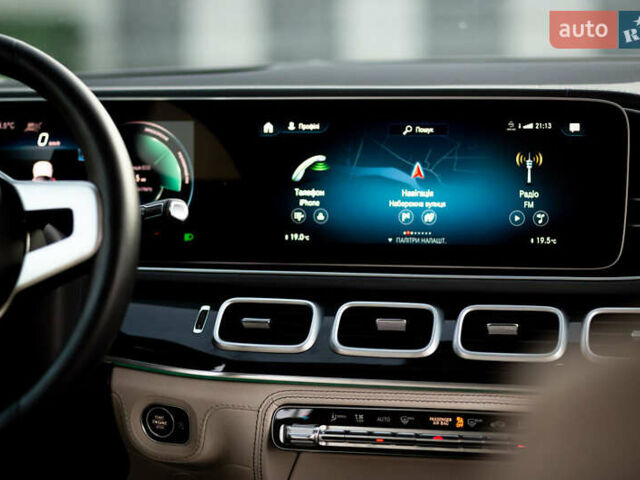 Мерседес ГЛС-Класс 2020 у Сарнах на Automoto.ua Чорний Мерседес ГЛС-Класс, об'ємом двигуна 2.93 л та пробігом 353 тис. км за 69999 $, фото 44 на Automoto.ua