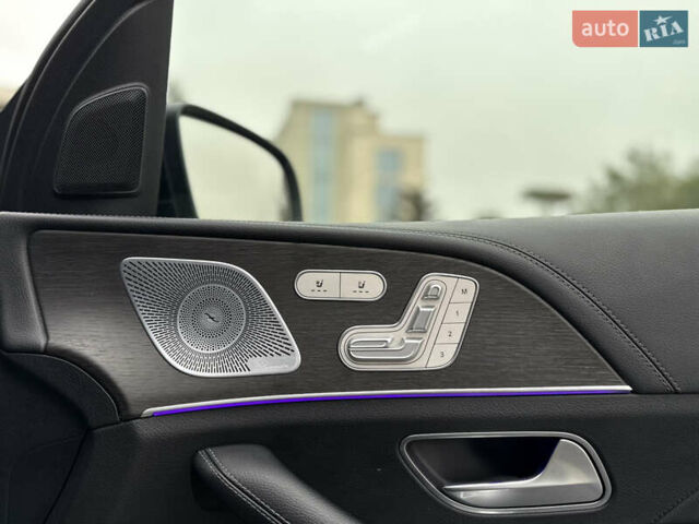 Черный Мерседес ГЛС-Класс, объемом двигателя 2.93 л и пробегом 126 тыс. км за 89900 $, фото 90 на Automoto.ua