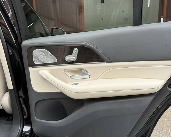 Черный Мерседес ГЛС-Класс, объемом двигателя 2.93 л и пробегом 105 тыс. км за 74999 $, фото 27 на Automoto.ua