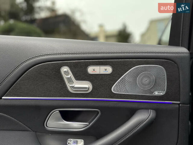 Черный Мерседес ГЛС-Класс, объемом двигателя 2.93 л и пробегом 126 тыс. км за 89900 $, фото 62 на Automoto.ua