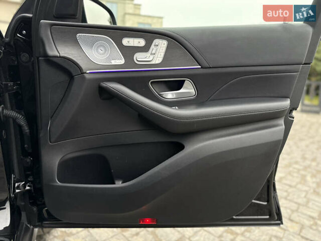 Черный Мерседес ГЛС-Класс, объемом двигателя 2.93 л и пробегом 126 тыс. км за 89900 $, фото 88 на Automoto.ua