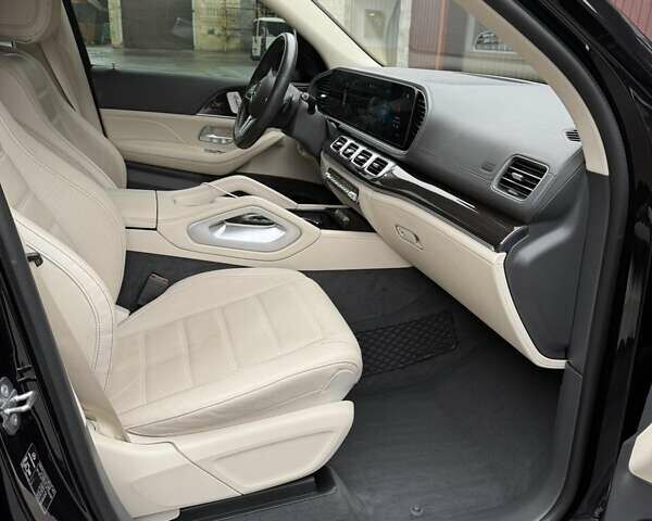 Черный Мерседес ГЛС-Класс, объемом двигателя 2.93 л и пробегом 105 тыс. км за 74999 $, фото 30 на Automoto.ua