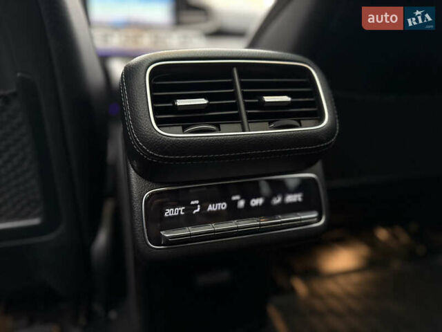Черный Мерседес ГЛС-Класс, объемом двигателя 2.93 л и пробегом 126 тыс. км за 89900 $, фото 68 на Automoto.ua