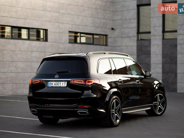Мерседес ГЛС-Класс 2020 у Сарнах на Automoto.ua Чорний Мерседес ГЛС-Класс, об'ємом двигуна 2.93 л та пробігом 353 тис. км за 69999 $, фото 18 на Automoto.ua