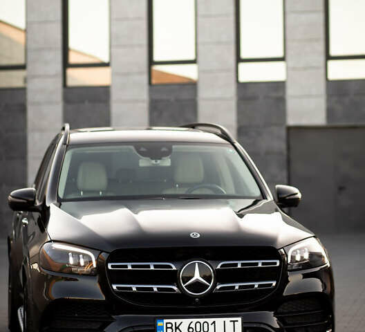 Мерседес ГЛС-Класс 2020 у Сарнах на Automoto.ua Чорний Мерседес ГЛС-Класс, об'ємом двигуна 2.93 л та пробігом 353 тис. км за 69999 $, фото 5 на Automoto.ua