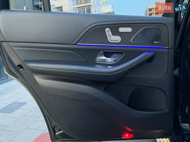 Черный Мерседес ГЛС-Класс, объемом двигателя 3.98 л и пробегом 131 тыс. км за 109000 $, фото 64 на Automoto.ua