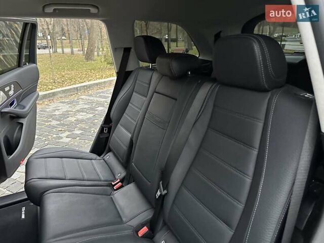 Черный Мерседес ГЛС-Класс, объемом двигателя 2.93 л и пробегом 124 тыс. км за 79999 $, фото 108 на Automoto.ua