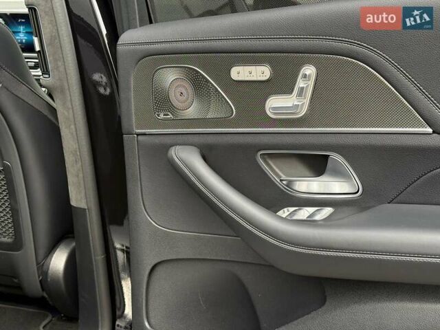 Черный Мерседес ГЛС-Класс, объемом двигателя 2.93 л и пробегом 99 тыс. км за 93000 $, фото 28 на Automoto.ua