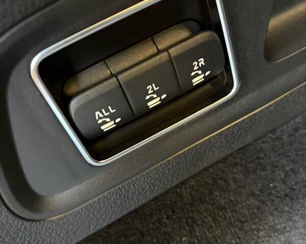 Черный Мерседес ГЛС-Класс, объемом двигателя 3 л и пробегом 101 тыс. км за 83222 $, фото 67 на Automoto.ua