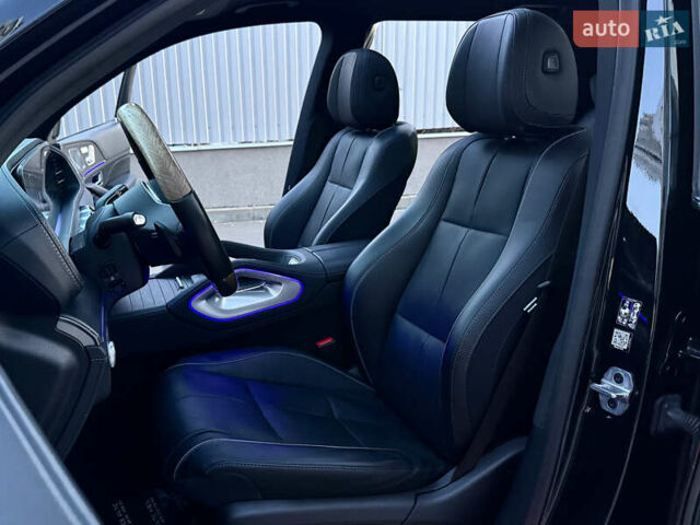 Черный Мерседес ГЛС-Класс, объемом двигателя 3.98 л и пробегом 131 тыс. км за 113000 $, фото 42 на Automoto.ua