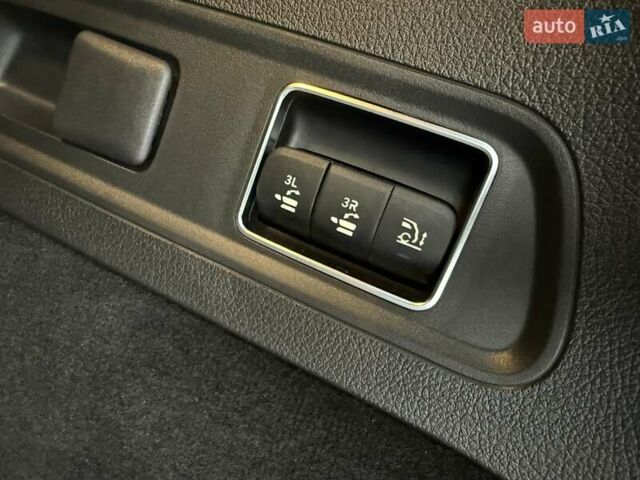 Черный Мерседес ГЛС-Класс, объемом двигателя 3 л и пробегом 101 тыс. км за 88222 $, фото 40 на Automoto.ua