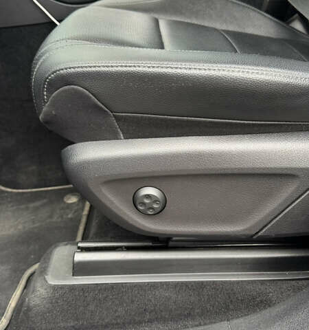 Чорний Мерседес ГЛС-Класс, об'ємом двигуна 2.93 л та пробігом 195 тис. км за 80000 $, фото 10 на Automoto.ua