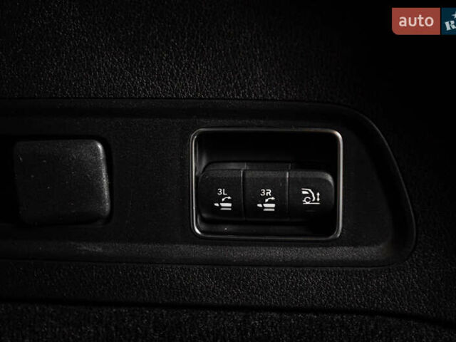 Чорний Мерседес ГЛС-Класс, об'ємом двигуна 2.93 л та пробігом 126 тис. км за 75900 $, фото 49 на Automoto.ua