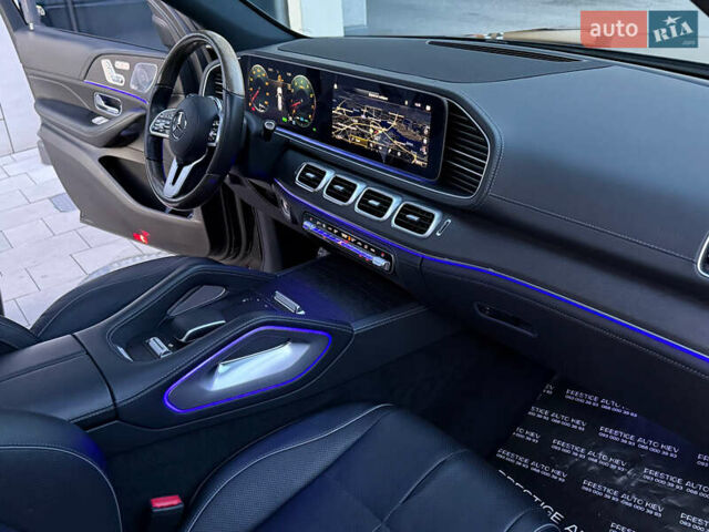 Черный Мерседес ГЛС-Класс, объемом двигателя 3.98 л и пробегом 131 тыс. км за 113000 $, фото 48 на Automoto.ua