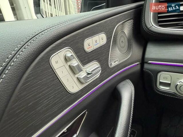 Черный Мерседес ГЛС-Класс, объемом двигателя 3 л и пробегом 101 тыс. км за 88222 $, фото 53 на Automoto.ua