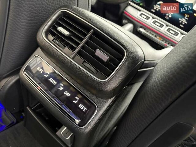 Черный Мерседес ГЛС-Класс, объемом двигателя 3 л и пробегом 101 тыс. км за 81000 $, фото 68 на Automoto.ua