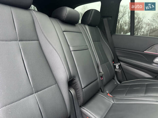 Черный Мерседес ГЛС-Класс, объемом двигателя 3.98 л и пробегом 73 тыс. км за 99000 $, фото 45 на Automoto.ua