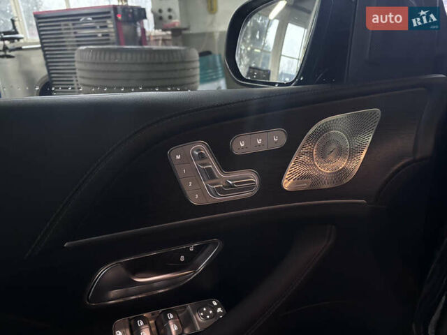 Черный Мерседес ГЛС-Класс, объемом двигателя 2.93 л и пробегом 70 тыс. км за 95000 $, фото 6 на Automoto.ua