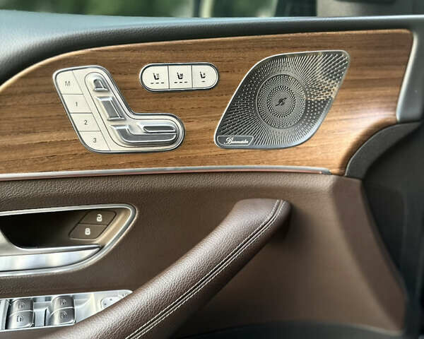 Черный Мерседес ГЛС-Класс, объемом двигателя 2.93 л и пробегом 89 тыс. км за 87700 $, фото 8 на Automoto.ua