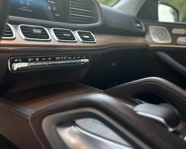 Черный Мерседес ГЛС-Класс, объемом двигателя 2.93 л и пробегом 89 тыс. км за 87700 $, фото 11 на Automoto.ua