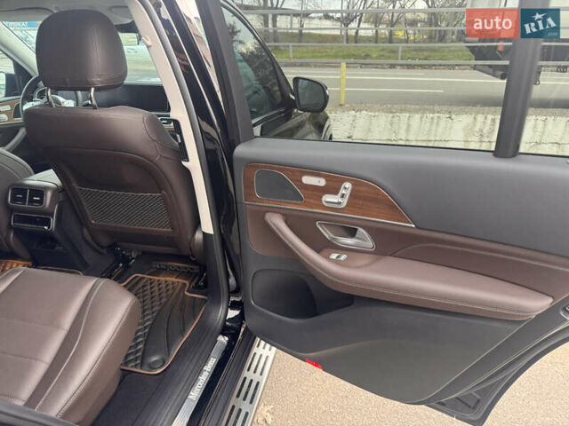 Черный Мерседес ГЛС-Класс, объемом двигателя 2.93 л и пробегом 18 тыс. км за 104999 $, фото 15 на Automoto.ua